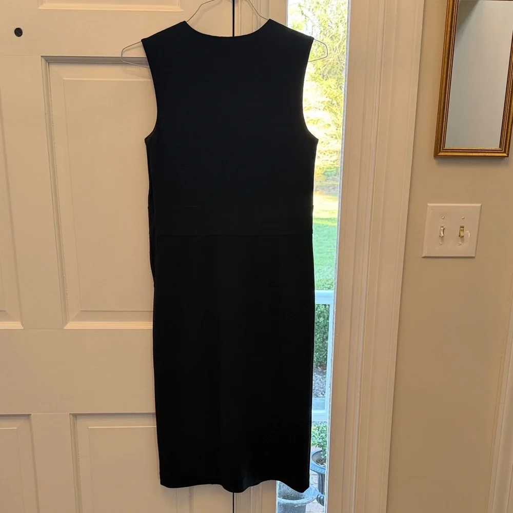Tory Burch Briana Sleeveless V-Neck Midi Sheath Wool Dress, S/P 🌿